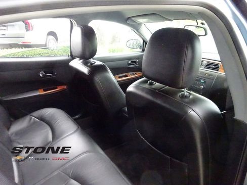 Used 2006 Buick LaCrosse CXL w/ Chrome Appearance Package image 21