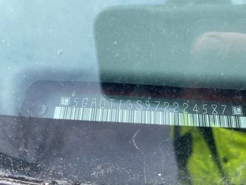 Used 2007 Buick Rainier CXL image 43