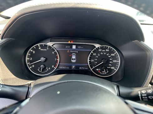 Used 2023 Nissan Altima 2.5 SV w/ SV Premium Package AWD/4WD image 15