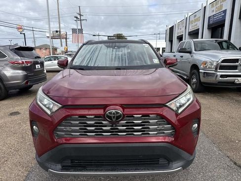 Used 2019 Toyota RAV4 Limited w/ Advanced Technology Package image 2