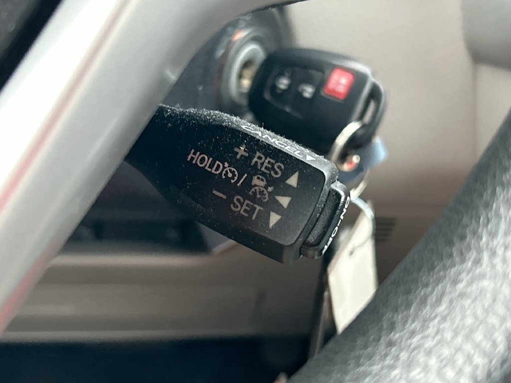 Used 2019 Toyota Highlander LE FWD image 17