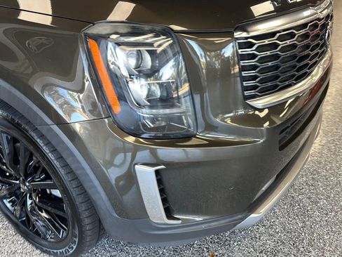 Used 2021 Kia Telluride SX w/ Towing Package AWD/4WD image 42