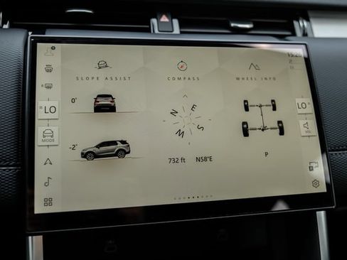 New 2026 Land Rover Discovery Sport Landmark AWD/4WD image 39
