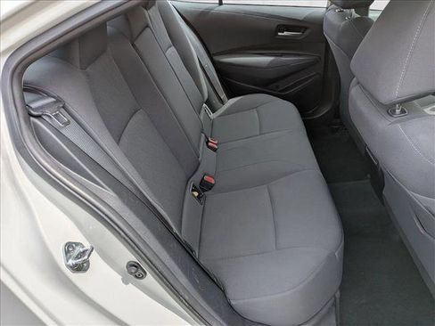 Used 2020 Toyota Corolla LE FWD image 21