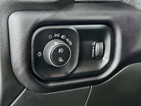 Used 2025 RAM 2500 Big Horn AWD/4WD image 17