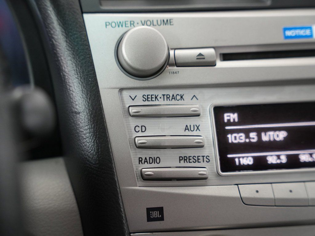 Used 2011 Toyota Camry SE w/ SE Extra-Value Pkg #1 FWD image 21