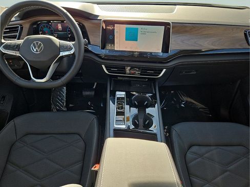New 2026 Volkswagen Atlas SE image 13