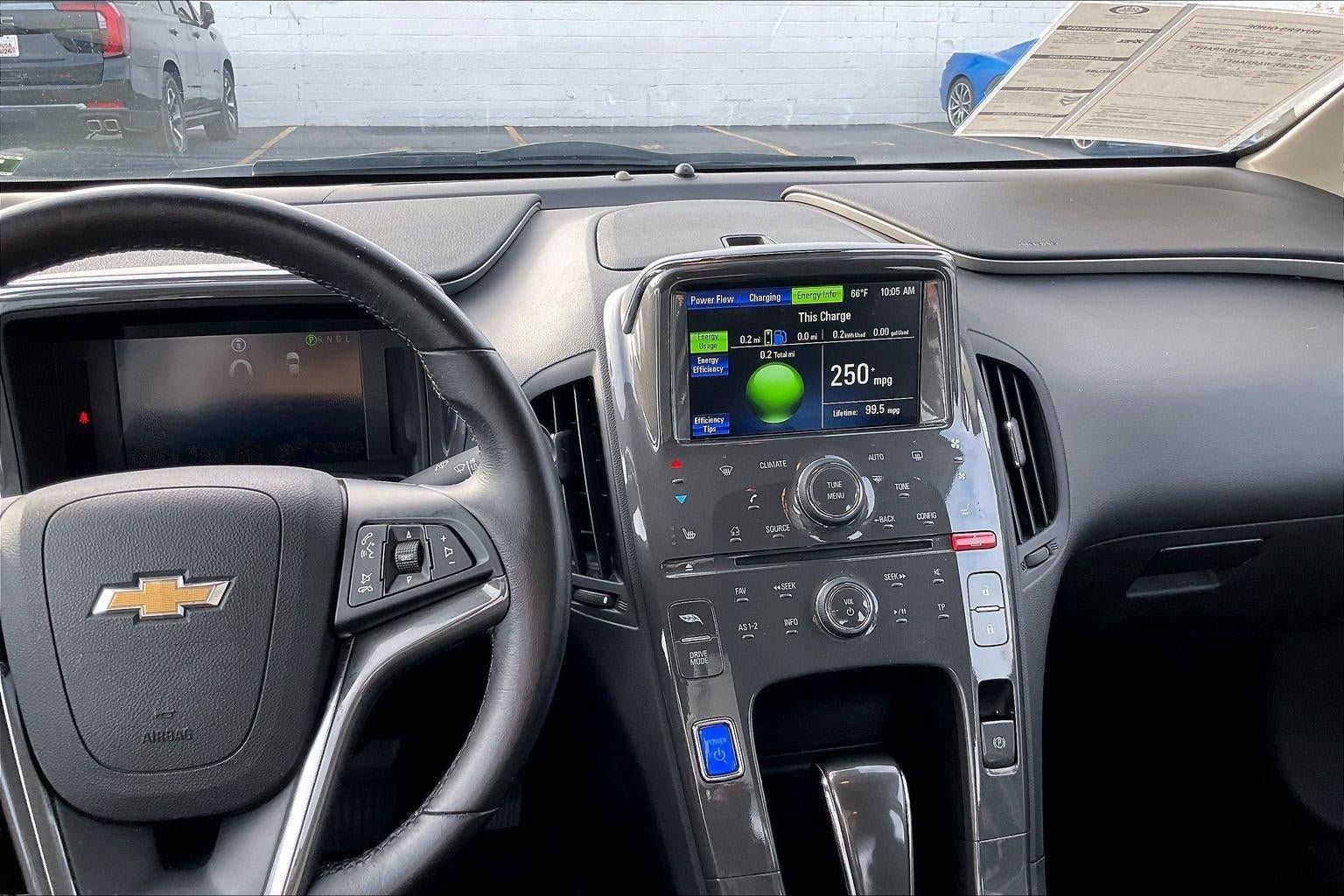 Used 2015 Chevrolet Volt FWD image 6