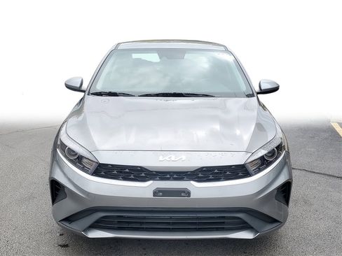Used 2023 Kia Forte LXS image 2