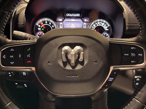 Used 2022 RAM 1500 Laramie AWD/4WD image 22