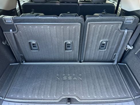 New 2026 Nissan Pathfinder Platinum image 16