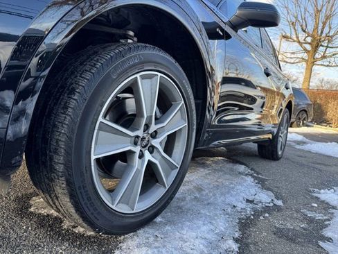 Certified 2025 Audi Q5 2.0T Premium w/ Convenience Plus Package image 10