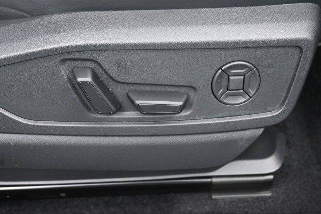 Used 2025 Audi Q5 Premium Plus w/ Premium Plus AWD/4WD image 37