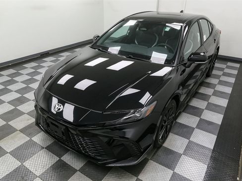 New 2026 Toyota Camry SE AWD/4WD image 6