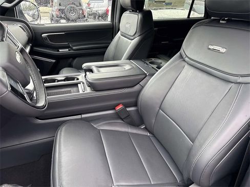New 2025 Ford Expedition Platinum w/ Stealth Performance Package image 23