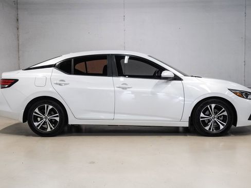 Used 2020 Nissan Sentra SV image 7
