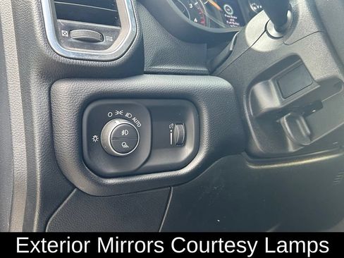 Certified 2026 RAM 2500 Big Horn AWD/4WD image 18