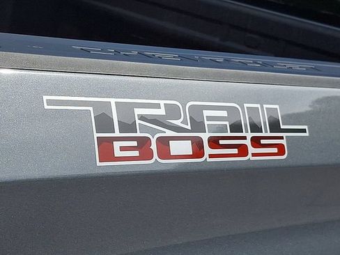 Used 2020 Chevrolet Silverado 1500 Custom Trail Boss w/ Custom Convenience Package AWD/4WD image 36