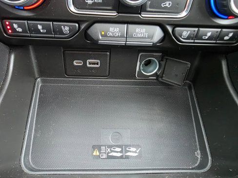 Used 2022 Chevrolet Tahoe High Country image 37