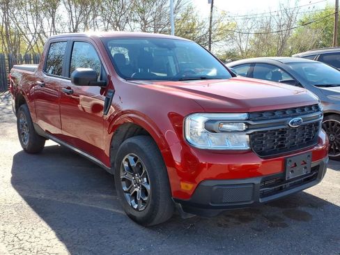 Used 2024 Ford Maverick XLT image 1