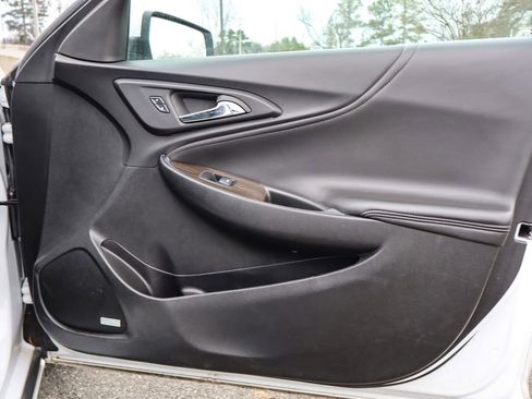 Used 2024 Chevrolet Malibu LT image 37