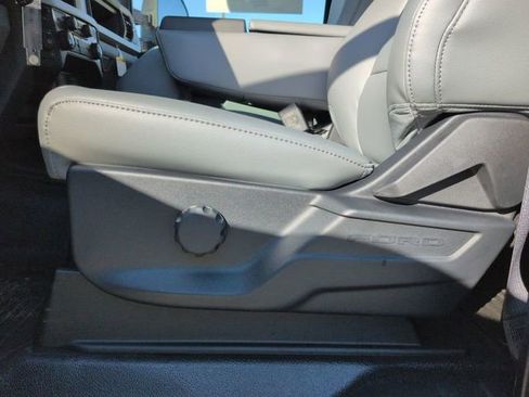 New 2026 Ford F550 4x4 Supercab Super Duty image 19