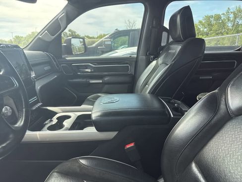 Used 2019 RAM 1500 Laramie AWD/4WD image 31