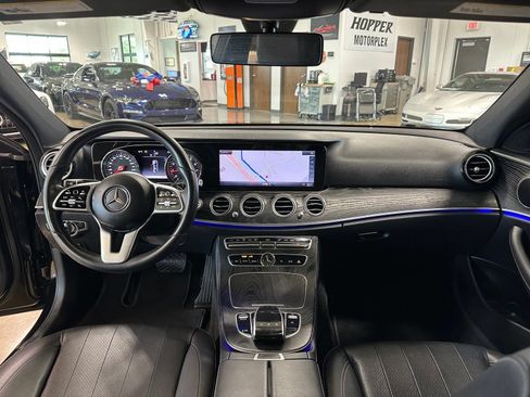 Used 2020 Mercedes-Benz E 350 Sedan image 14