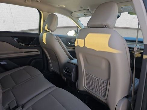 Used 2022 Lincoln Corsair AWD w/ Equipment Group 101A image 11