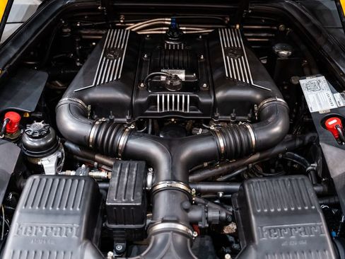Used 1998 Ferrari F355 Berlinetta RWD image 22