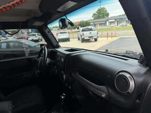Used 2013 Jeep Wrangler Unlimited Sport AWD/4WD image 29