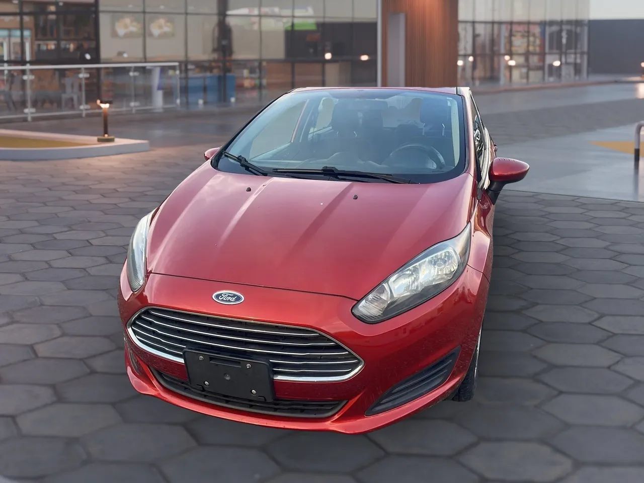 Used 2018 Ford Fiesta SE FWD image 20