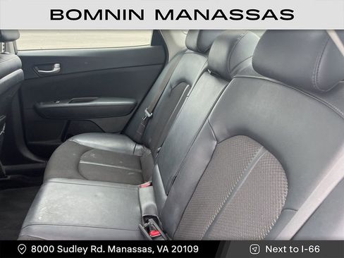 Used 2018 Kia Optima S w/ Panoramic Sunroof Package image 6