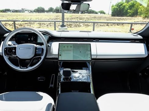 New 2026 Land Rover Range Rover Sport Dynamic SE AWD/4WD image 19