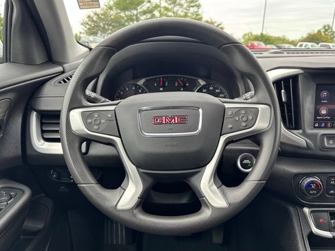 Used 2023 GMC Terrain SLE w/ Driver Convenience Package FWD image 24