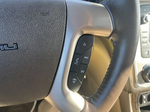 Used 2015 GMC Acadia Denali image 16