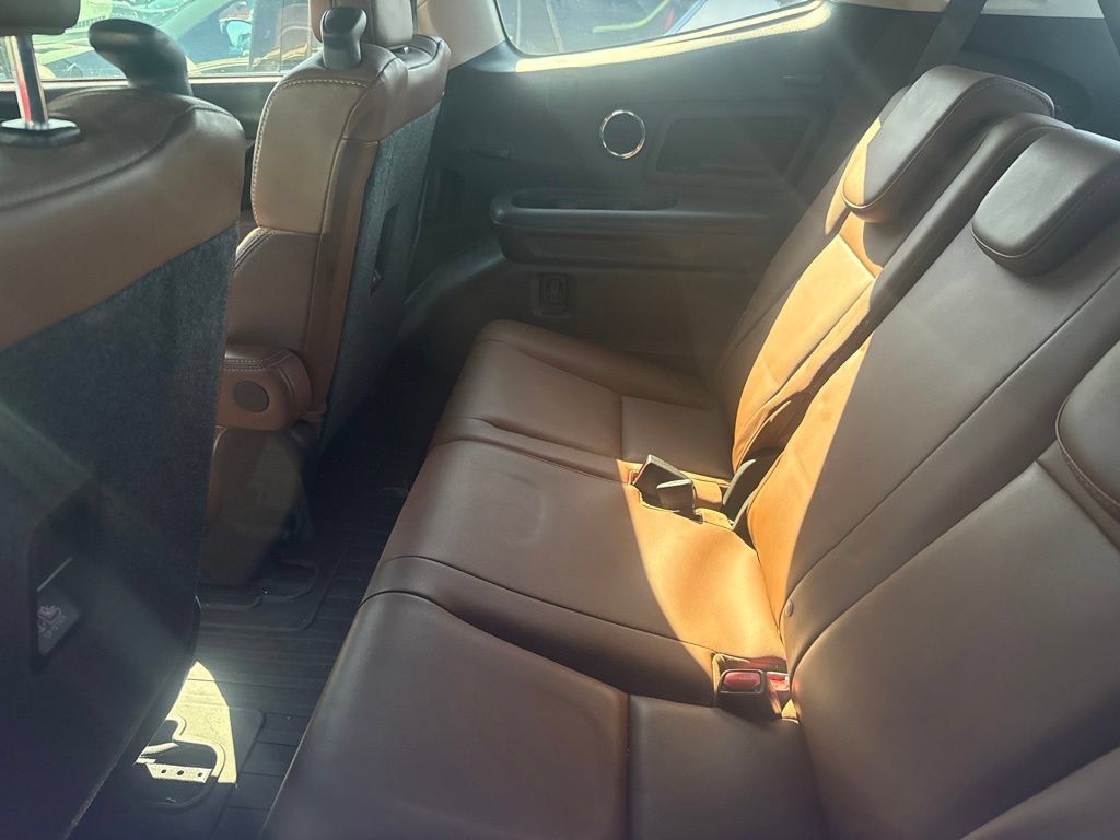 Used 2019 Subaru Ascent Touring w/ Popular Package #2A AWD/4WD image 9
