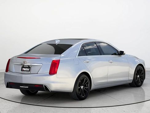 Used 2018 Cadillac CTS Luxury RWD image 2