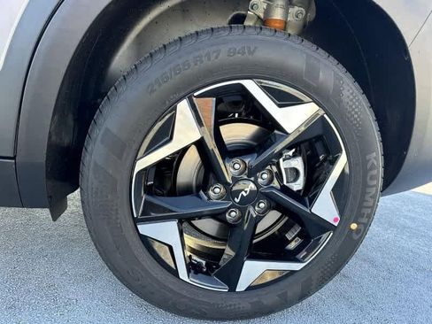 New 2025 Kia Seltos EX w/ EX Sunroof Package image 10