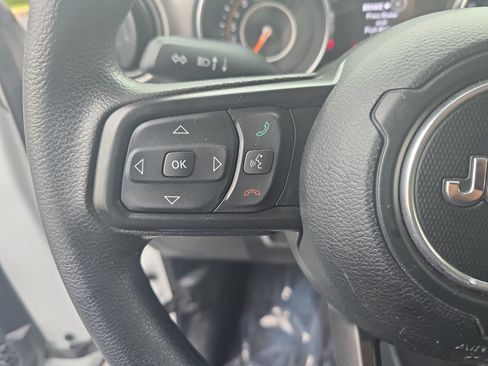Used 2023 Jeep Wrangler Unlimited Sport AWD/4WD image 16