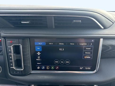 Used 2021 GMC Yukon Denali w/ Denali Ultimate Package image 21