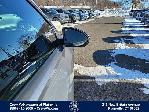 Used 2021 Volkswagen Jetta GLI image 34