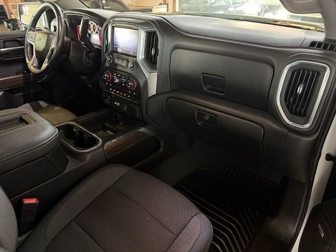 Used 2019 Chevrolet Silverado 1500 RST w/ True North Edition AWD/4WD image 13