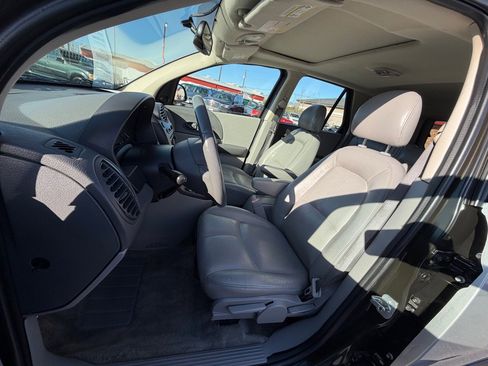 Used 2003 Saturn Vue AWD V6 w/ Leather Pkg image 9