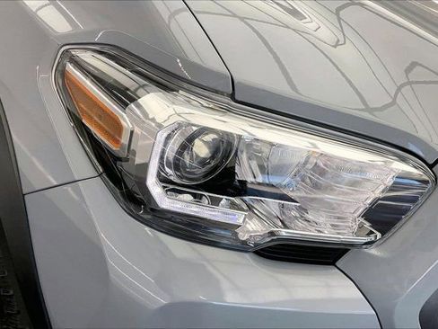 Used 2021 Toyota Tacoma TRD Sport image 29