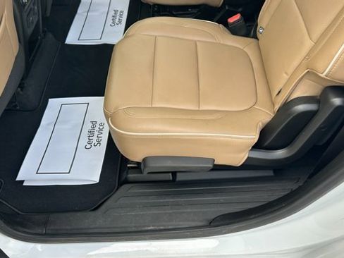 Certified 2023 Chevrolet Traverse Premier image 39