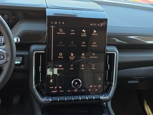 New 2026 GMC Yukon XL Elevation AWD/4WD image 24