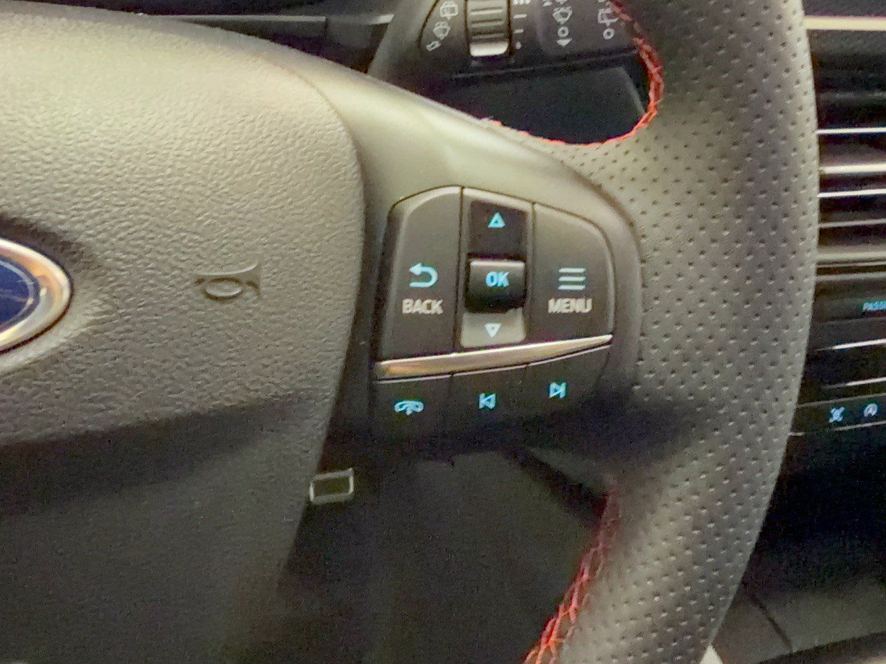 Certified 2023 Ford Escape ST-Line w/ Tech Pack #1 FWD image 19
