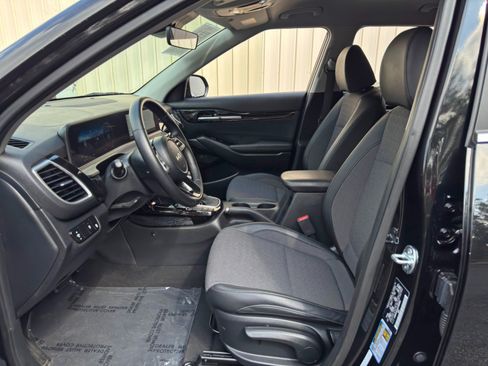 Used 2024 Kia Seltos S FWD image 15