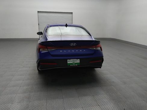 Used 2025 Hyundai Elantra Sport FWD image 6